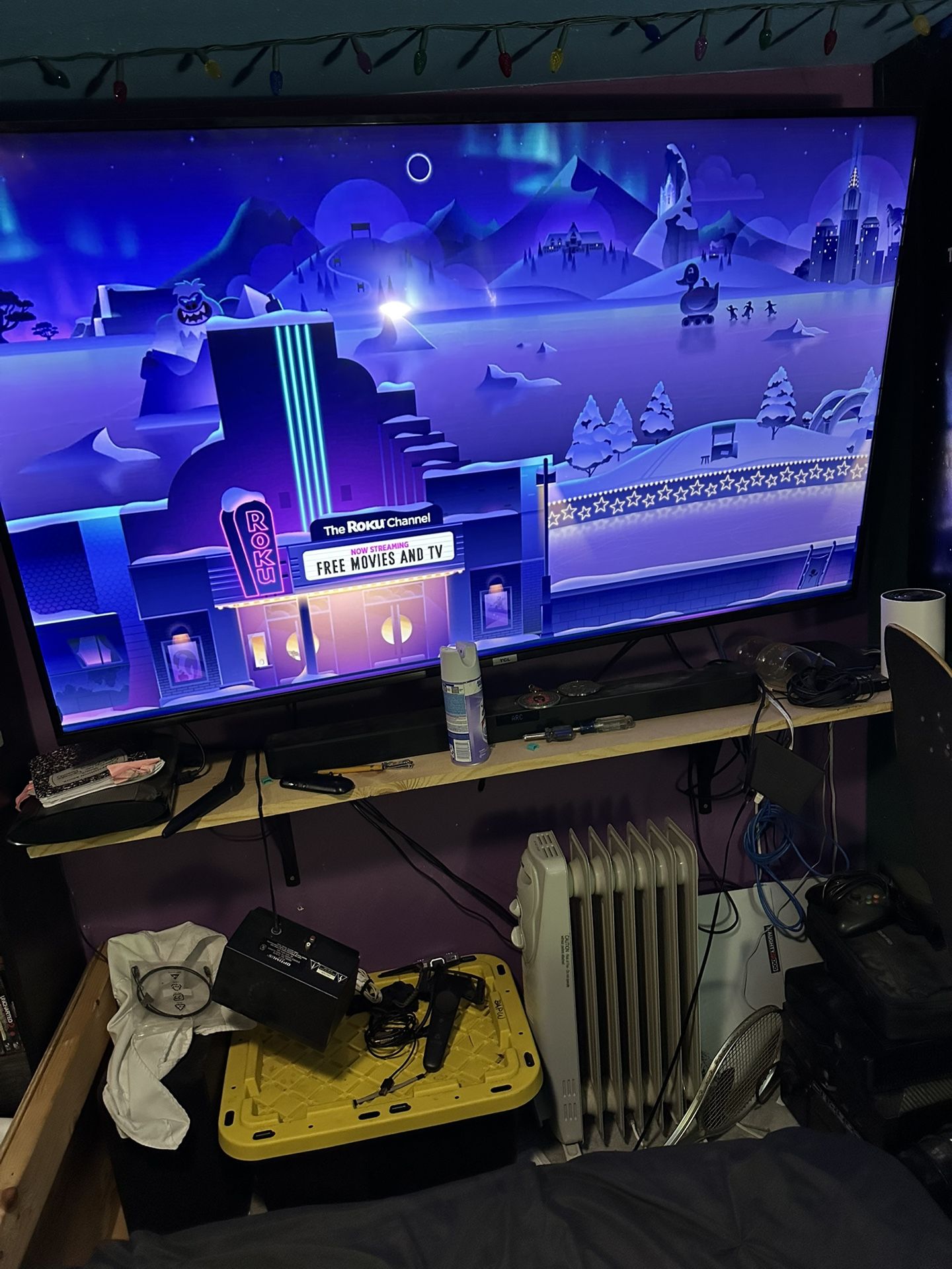 65” Roku Tv With Soundbar And Sub