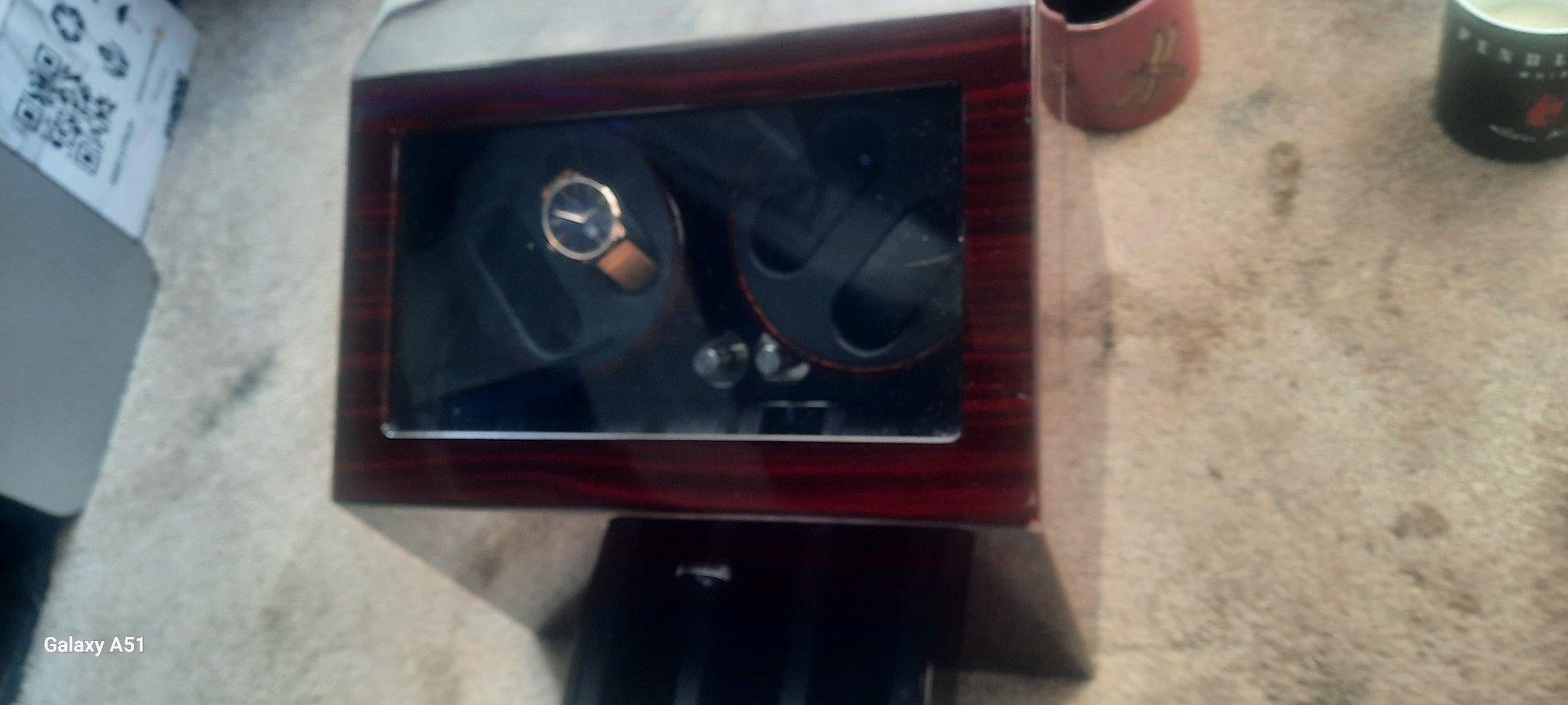 Wrist Watch Display Case. Rotating 