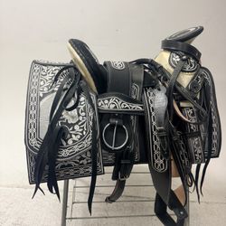 Montura Charra