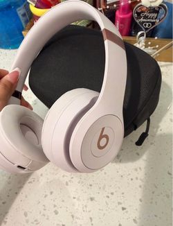 Beats solo 4