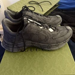 Gucci Run Sneaker 11.5