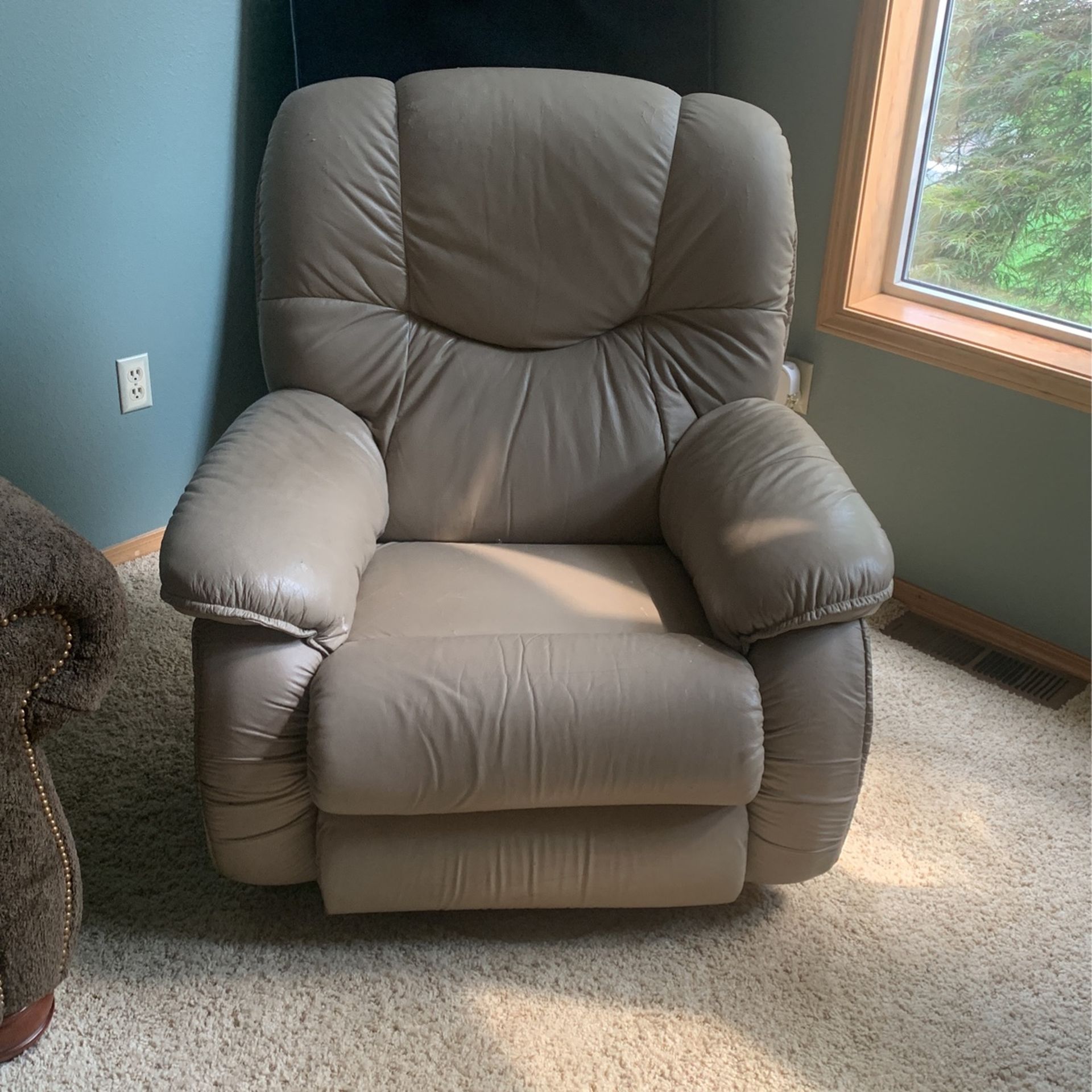 Beige Recliner 