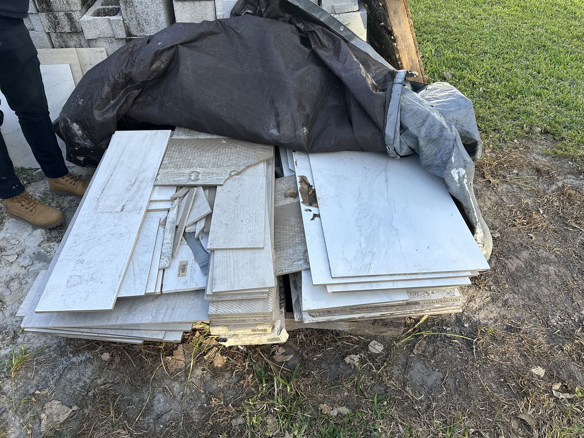 FREE TILES