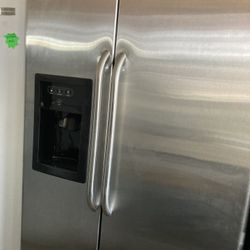 GE Side By Side Fridge 