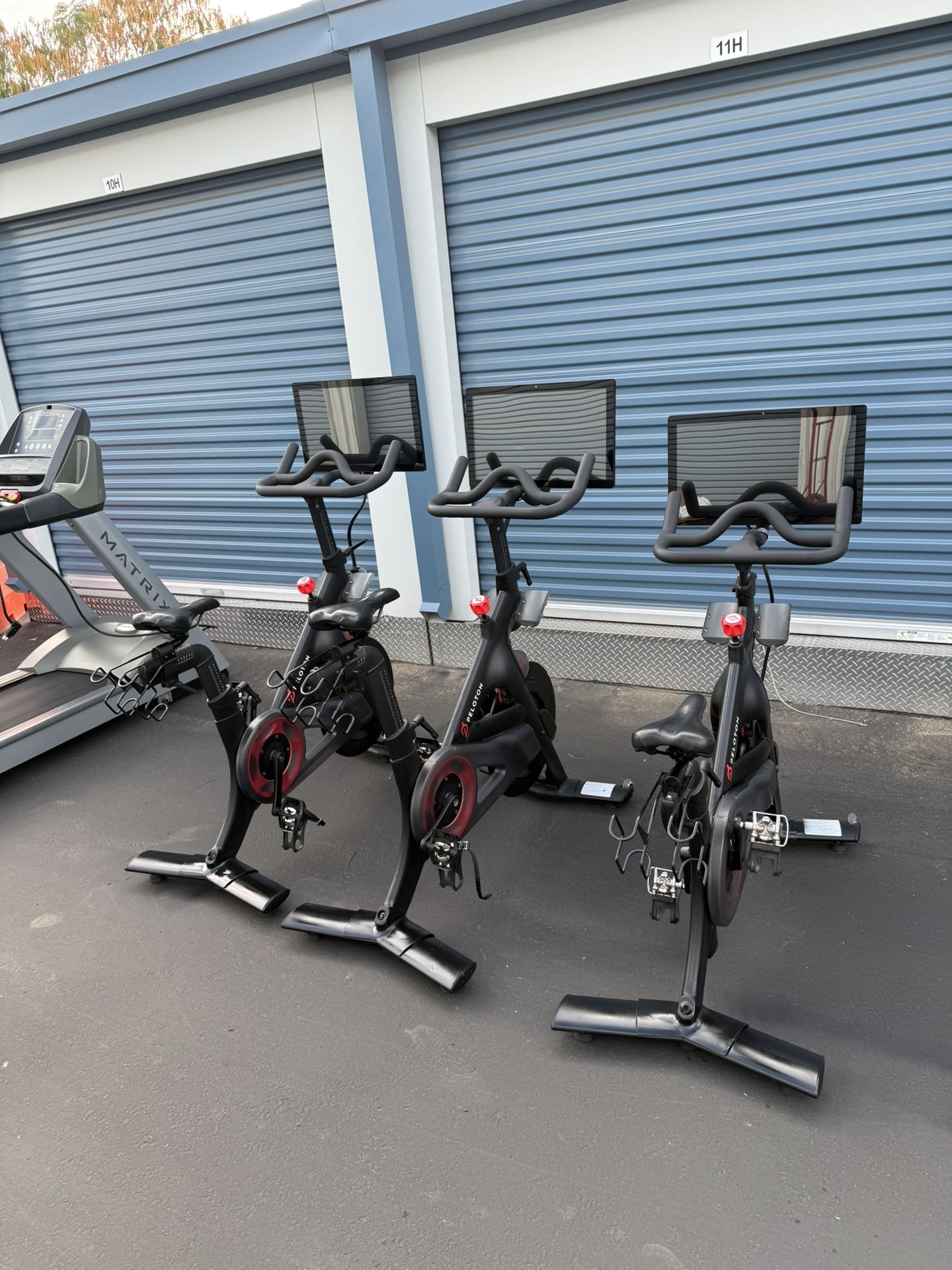 COMMERCIAL GRADE GYM EQUIPMENT. CLOSING SALE. GREAT DEALS!!! 