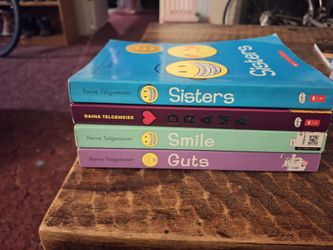 Raina Telgemeier 4-Book Graphic Novel Set
