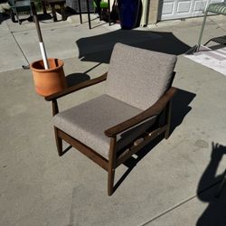 Mid Century Modern Chair