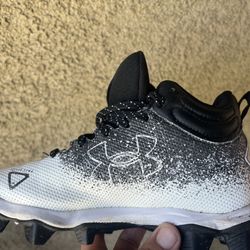 Kids Football Cleats