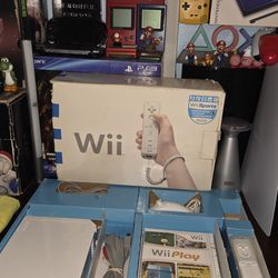 Nintendo Wii in Box