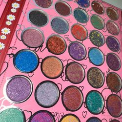 Betty Boo Eyeshadow Pallet