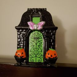 Bath And Body Works halloween foam soap holder