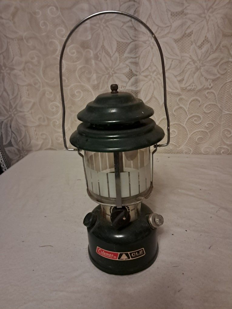 Vintage Coleman Lantern Cl2 Model 288 Adjustable June 1984 It Does Need Mantles