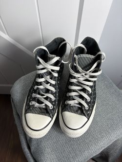 Converse All Star Chuck Taylor High Top With Stars Women Size 7 Men’s Size 5