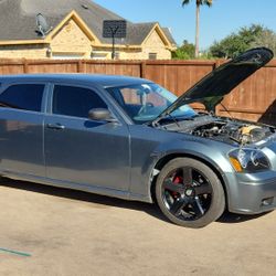 2005 Dodge Magnum