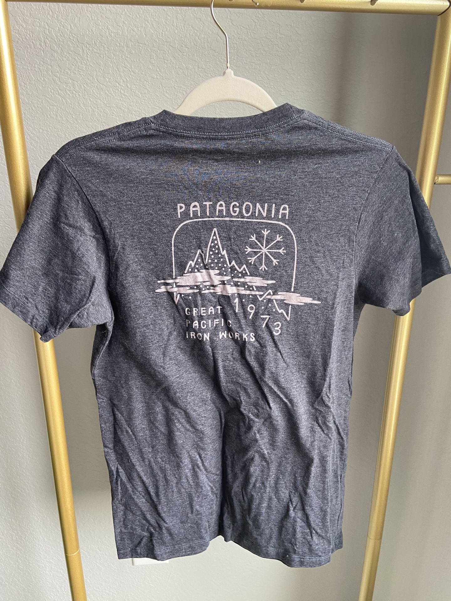 Women’s Patagonia Shirt