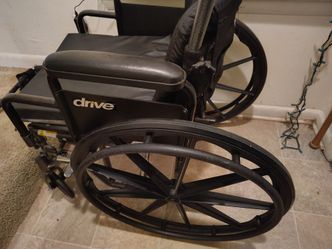 Drive wheelchair