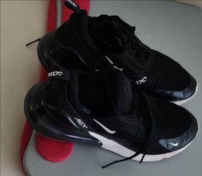 Nike Air Max 270 Black White Solar Red AH8050-002 Men's Size 9.5. $30 each