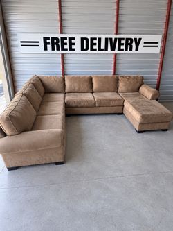EXCELLENT Condition Sectional