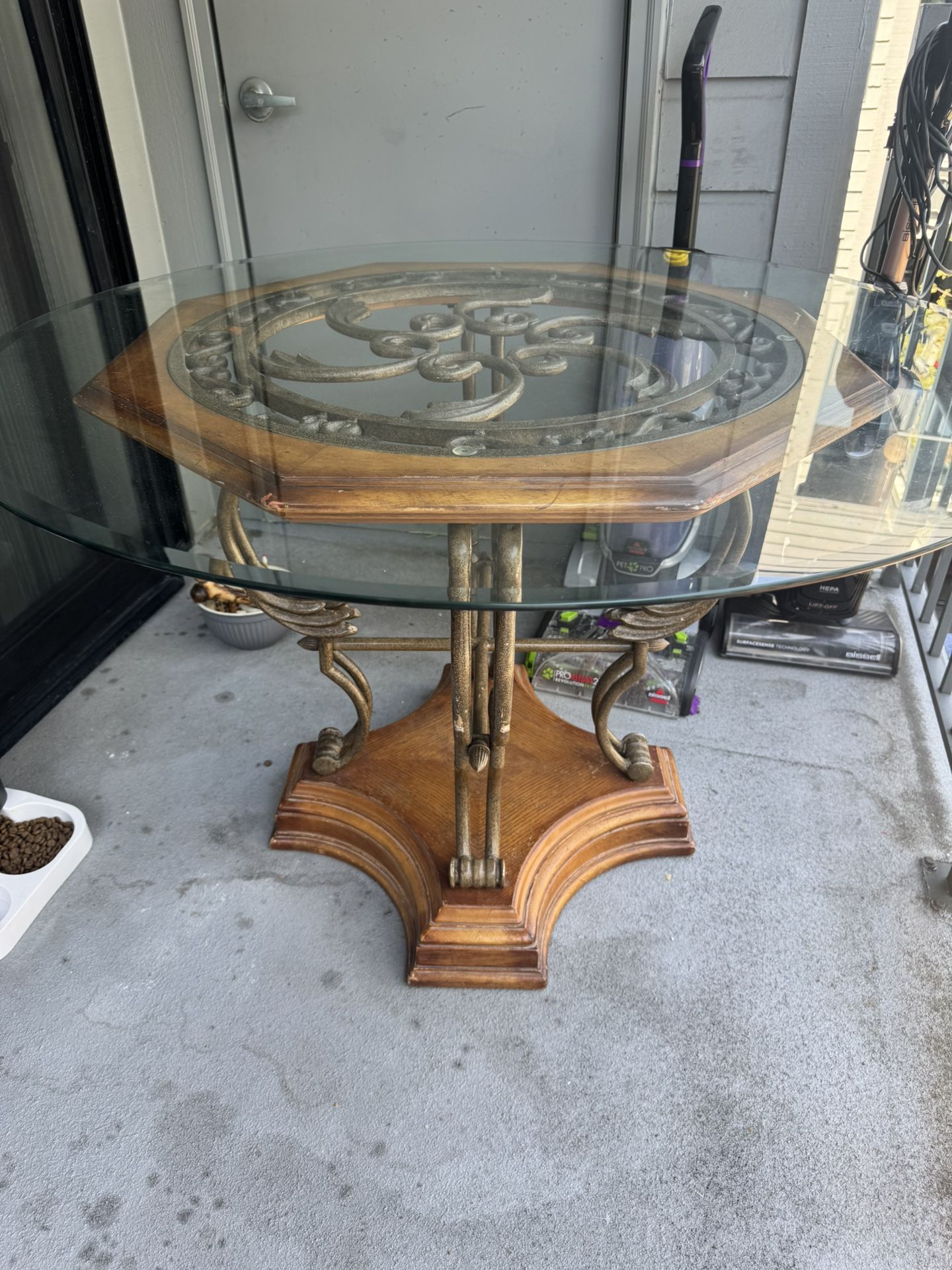 Round Glass Dining Table