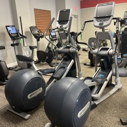 Precor EFX 883 