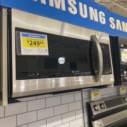Samsung Microwave.    New