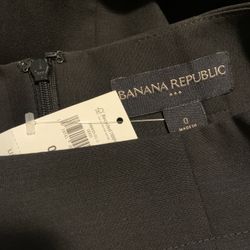 NWT Banana Republic Black Short Skirt with lining 