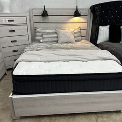 Queen Bed / Mattress Included New In A Box.   ☎️📲(213)713-74-89.    Cama Queen Con El Colchon Incluido.   Nueva En Caja 