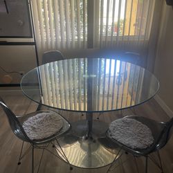 Modern Glass Dining Table + 4 Acrylic Chairs (Great Condition!) 