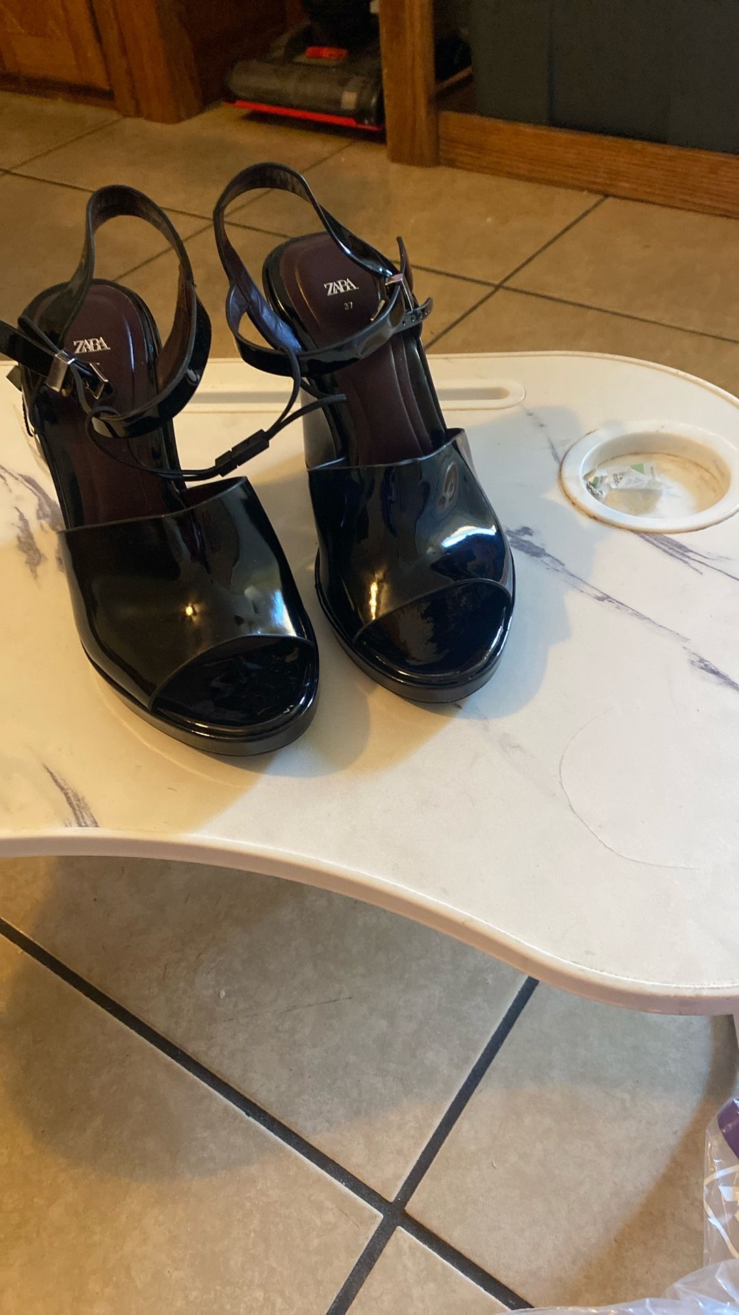 Brand new patent leather Zara shoes, size 5