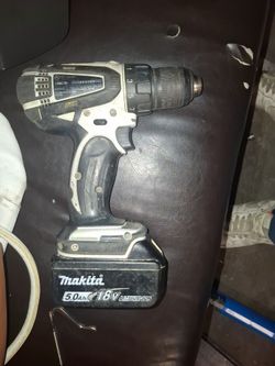 Makita drill and 5.0 18v battery