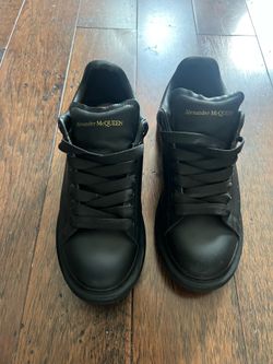 Alexander McQueen black