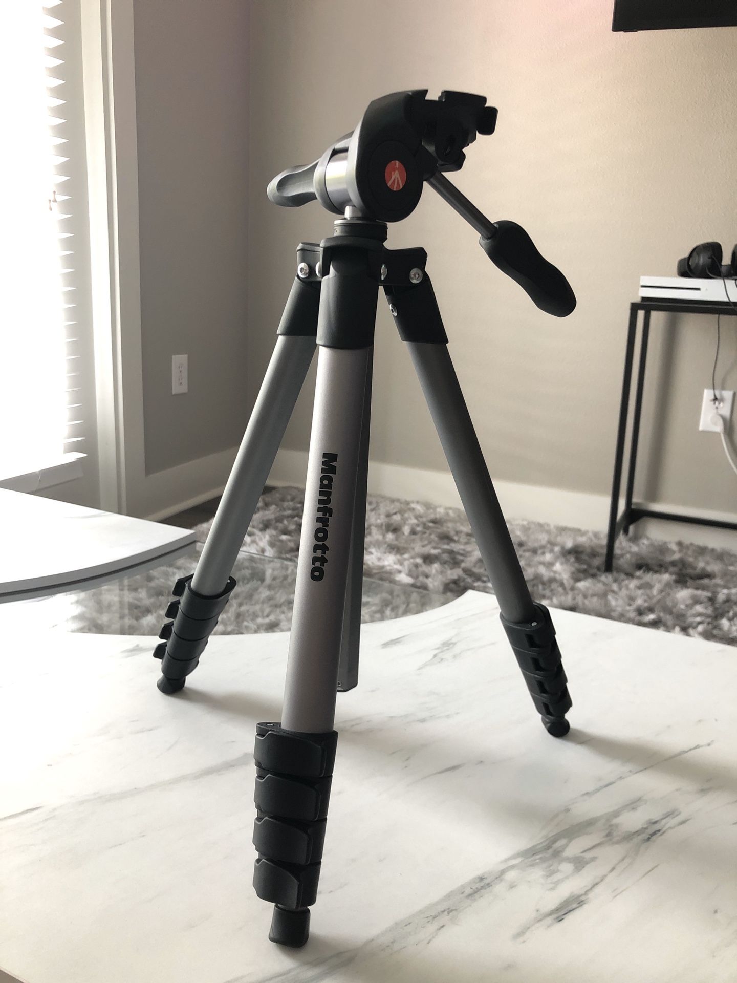 Camera tripod - Manfrotto