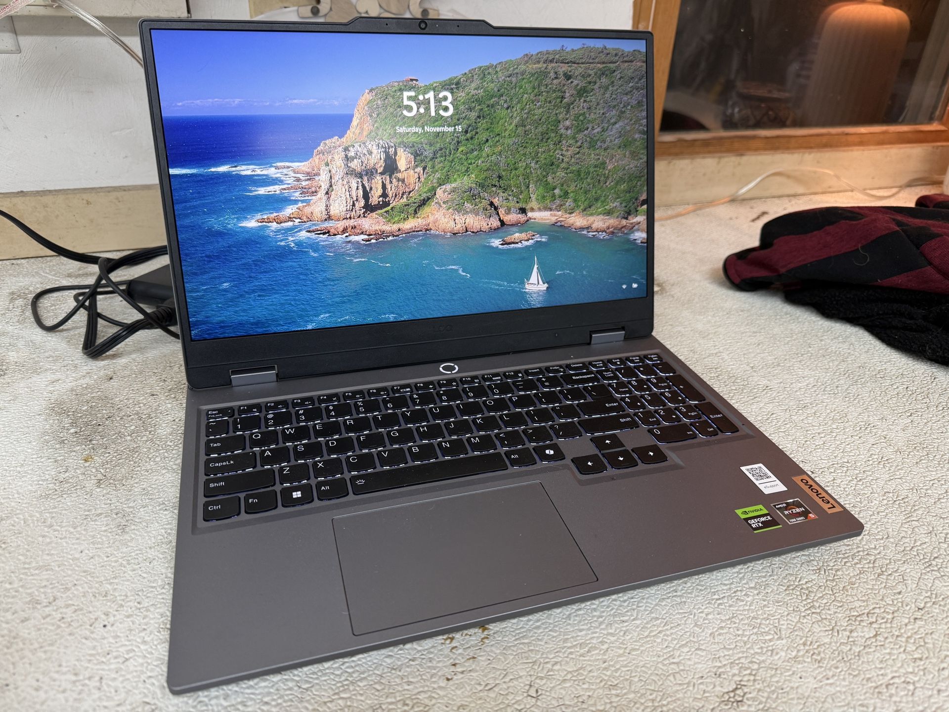 14.5 inch Screen Lenovo