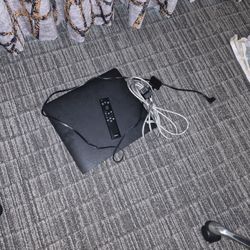 Samsung   Neo QLED 8K Connect Box/Remote