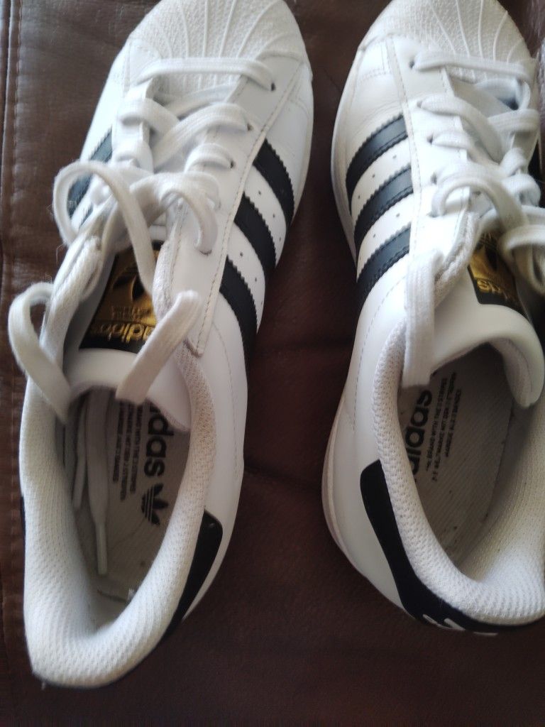 Size 7.5 - adidas Superstar White 