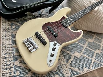 Brand New Donner Jazz Bass Guitar with Gig Bag