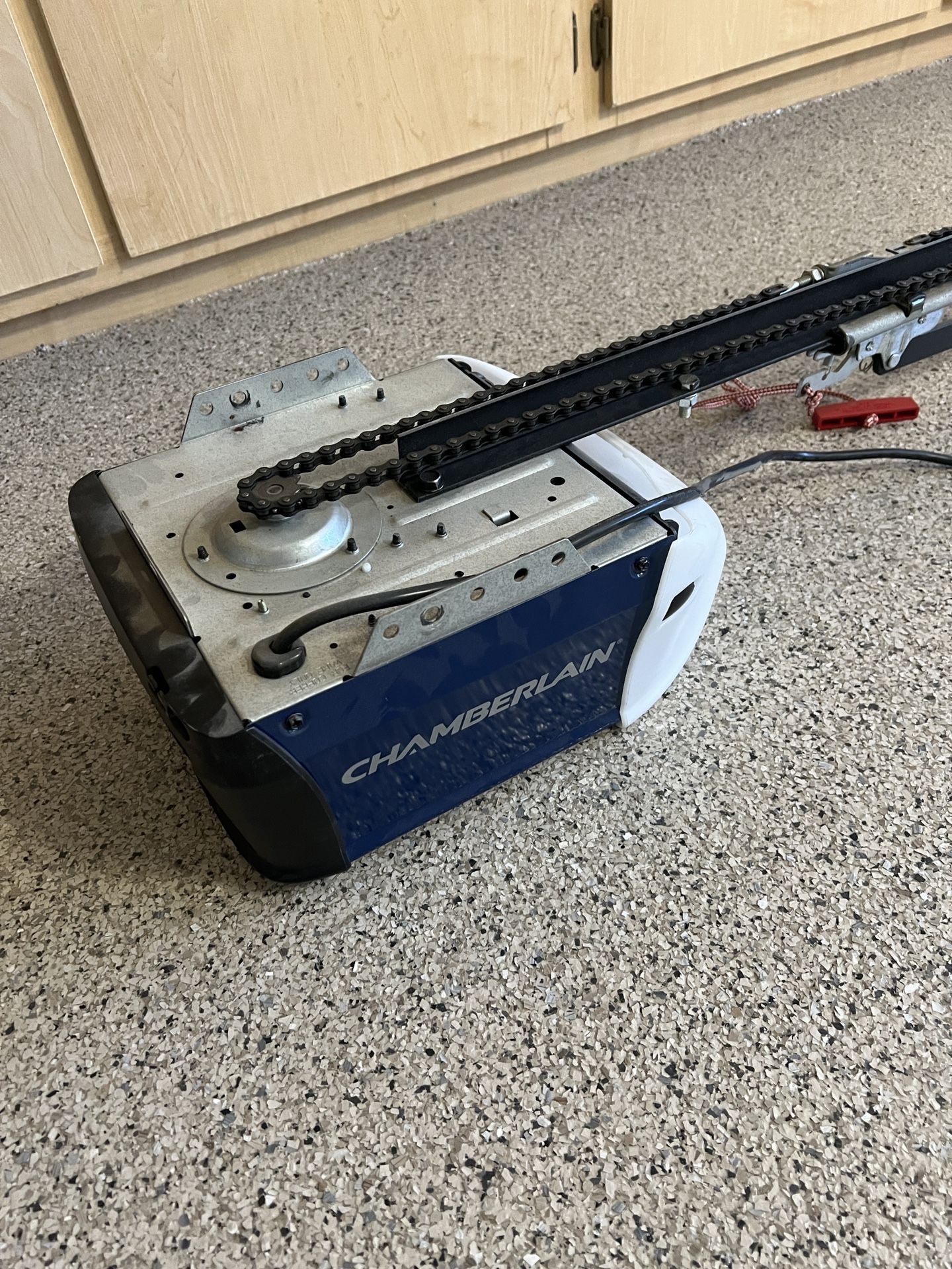 Chamberlain Liftmaster 7675 Garage Door Opener and Rail For 7ft Door