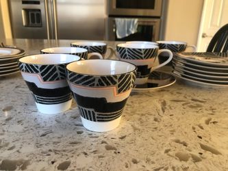 Tea cups/ plates