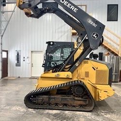 2018 John Deere 333G
