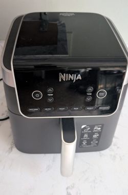 Ninja Air fryer w/ 2 Silicone Liners