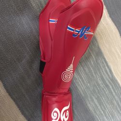 Muay Thai MONGKOL Shin Guards Red