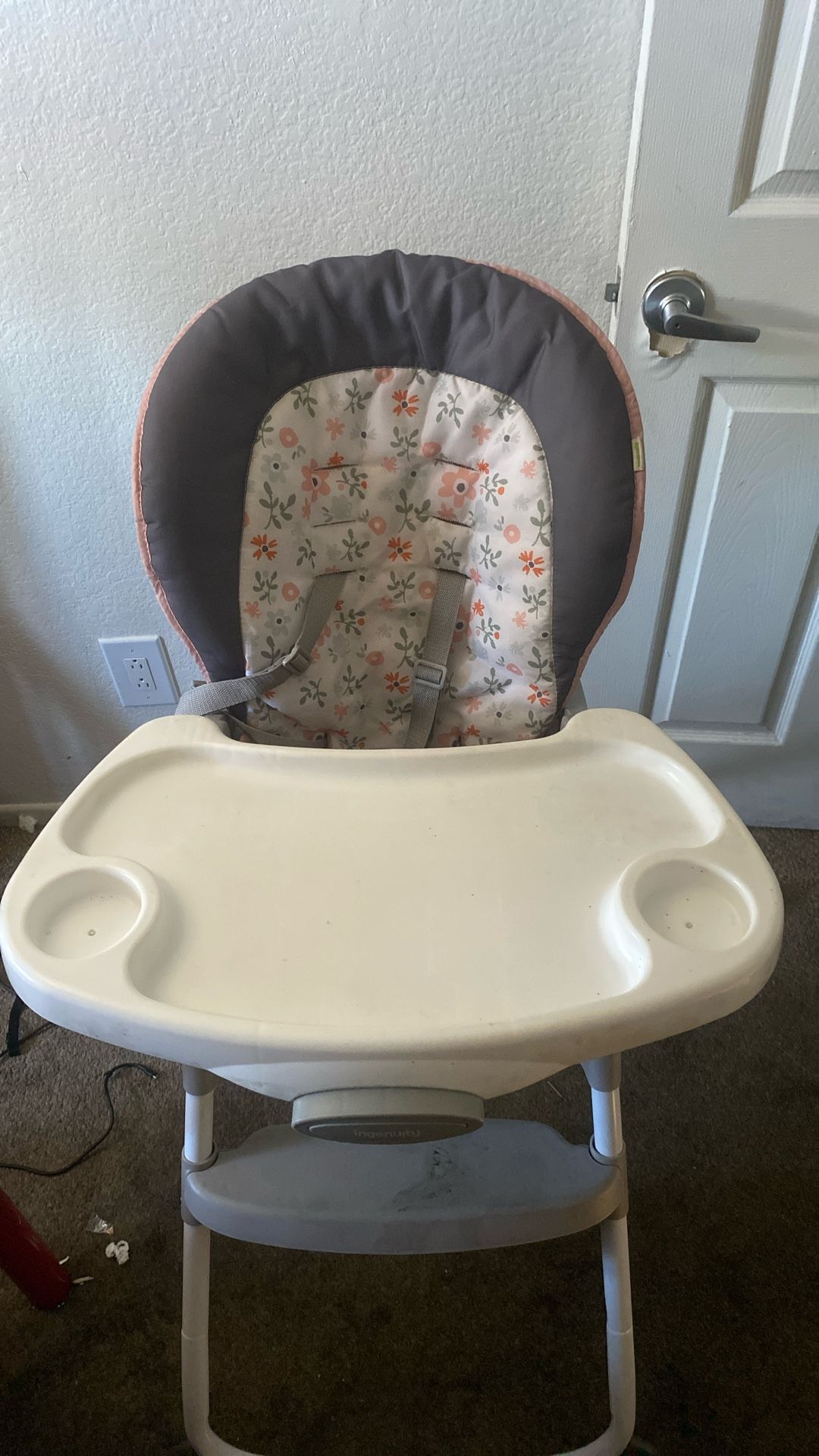 high chair 