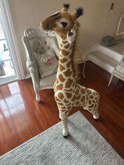Melissa and Doug Giraffe