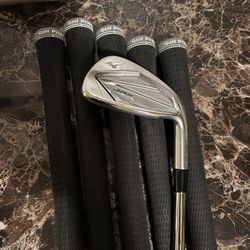 Mizuno JPX 923 Hot Metal Irons