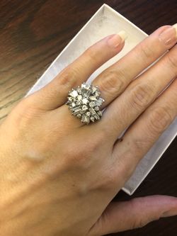 Nadri crystal ring size 5