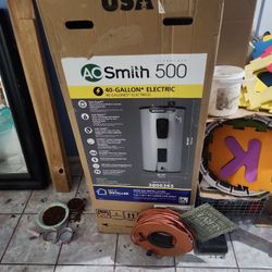 AO SMITH 500 SERIES 40 GAL ELECTRIC WATER HEATER