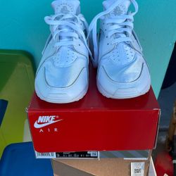 Size 10 Nike Air Huarche