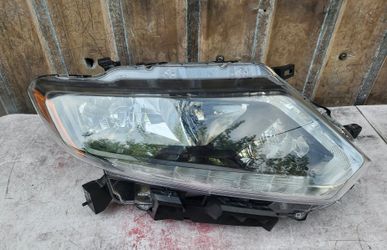 2014-2016 Nissan Rogue Headlight Passenger Right Side OEM