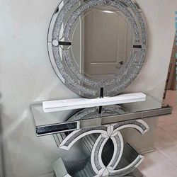 New C Design Console Table + Mirror Set 
