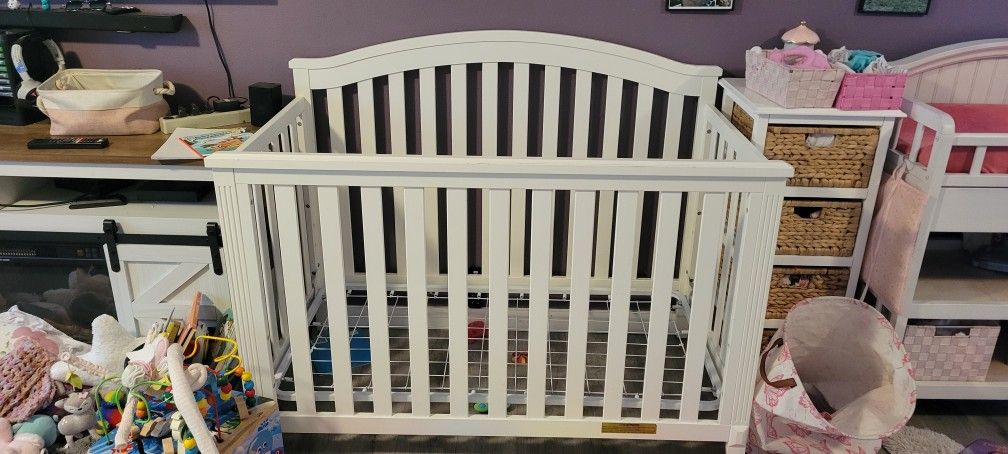 White Infant Crib